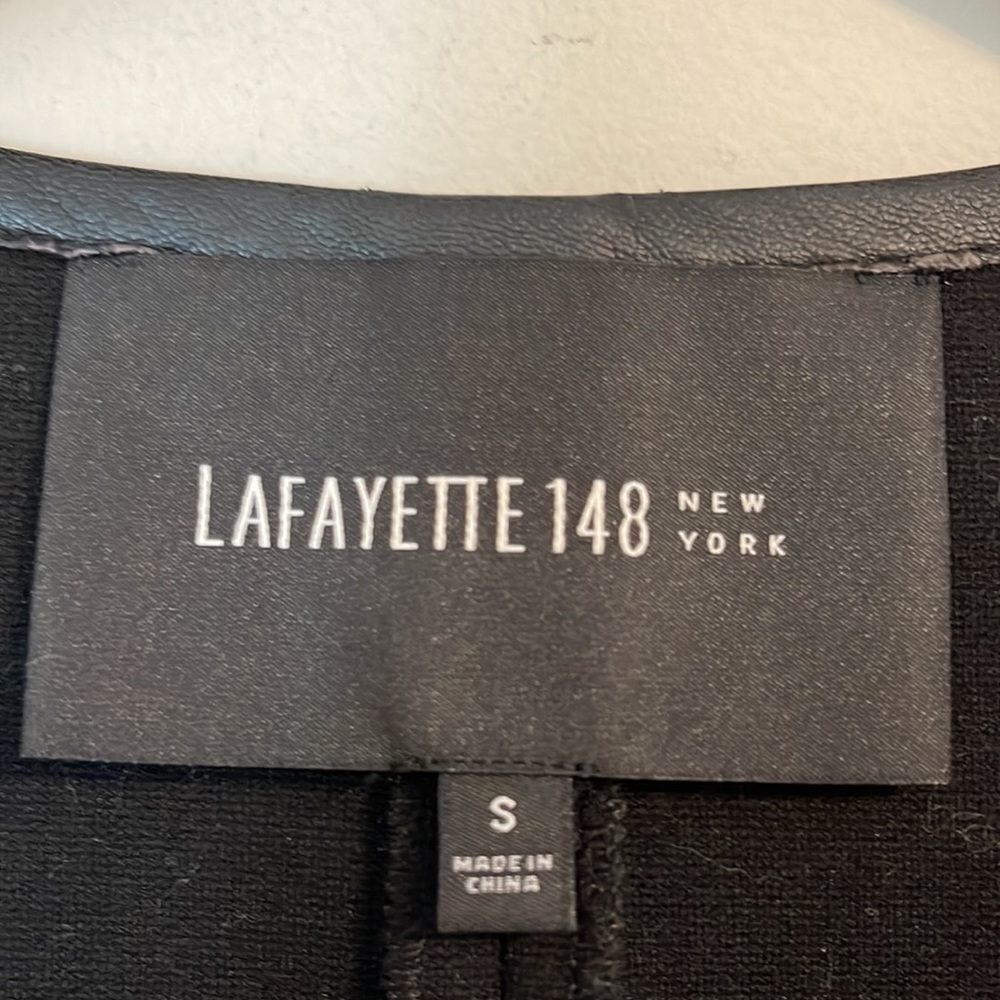 Lafayette 148 chic black zip up top oversized small - Picture 3 of 7